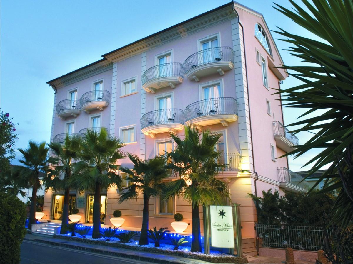 Hotel Stella Maris Casal Velino Ngoại thất bức ảnh